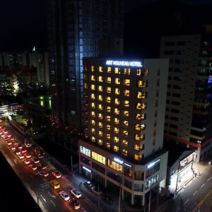 Geoje Artnouveau Suite Hotel